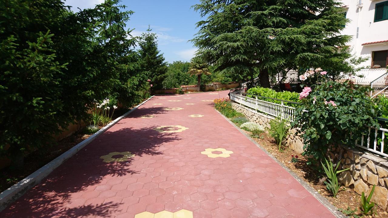 Countryside Family Retreat Apartamento Šibenik Exterior foto