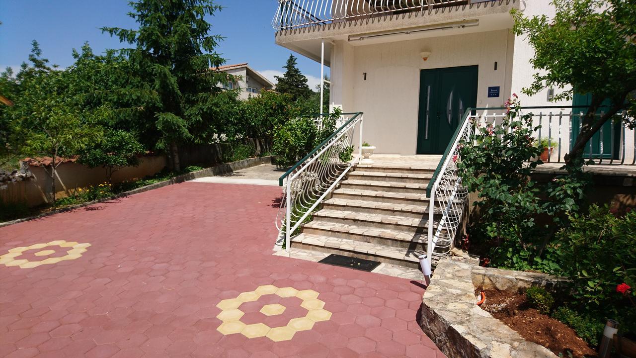 Countryside Family Retreat Apartamento Šibenik Exterior foto